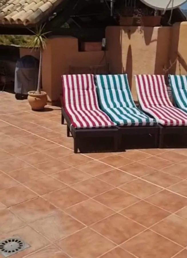 Apartamento 2 Bedroom Penthouse With A Private 360 Rooftop Terrace With Sea And Mountain Views Bahía de Casares España